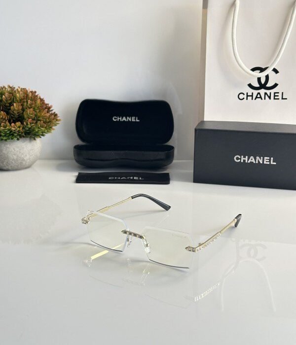 Chanel_7210_Gold_Frame