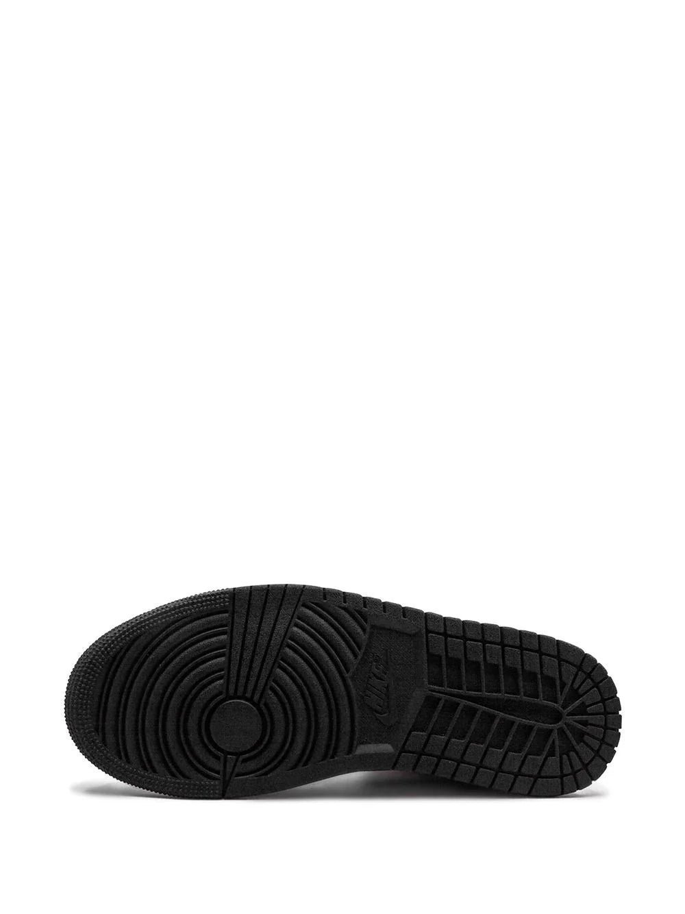 Jordan Retro 1 high CHICAGO BLACK TOE for her - Image 4