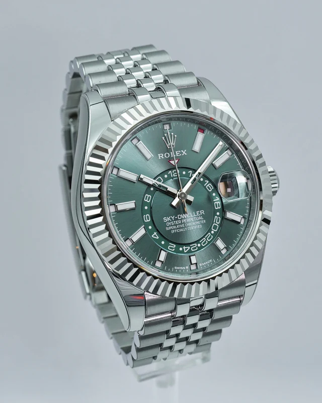 ROLEX SKY DEWLLER PREMIUM WATCH (With Og Box) - Image 3