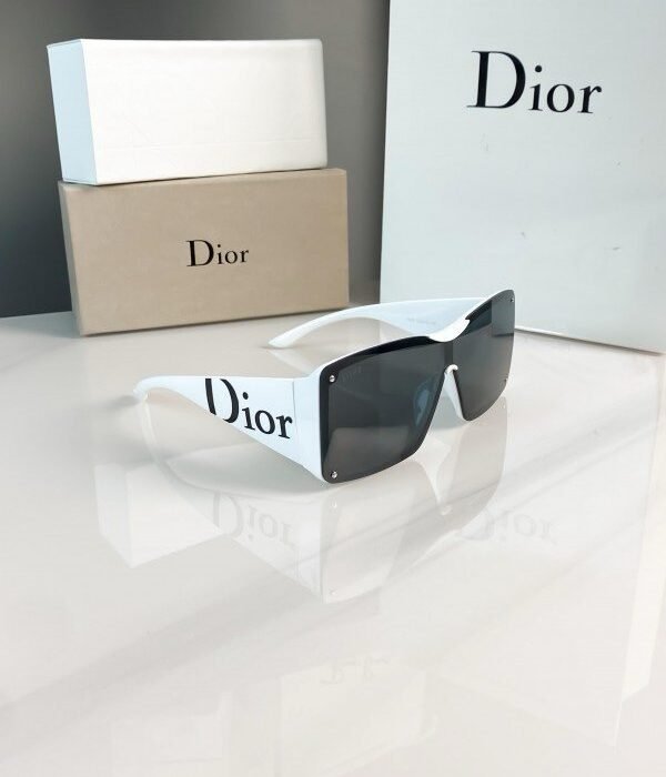 Dior White 7812
